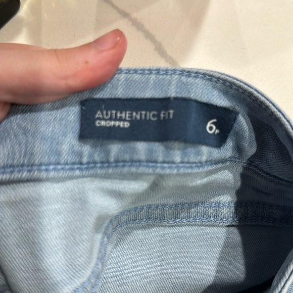 J. Jill size 6P Authentic Fit Cropped Jeans Light Wash - Picture 3 of 4